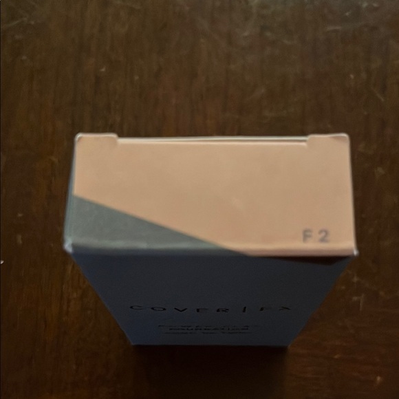 Cover FX Power Play Foundation - F2 - Picture 5 of 5